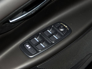 20152.0T 200PS R-SPORT {܇ƅ^	