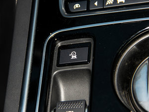 20152.0T 200PS R-SPORT п؅^