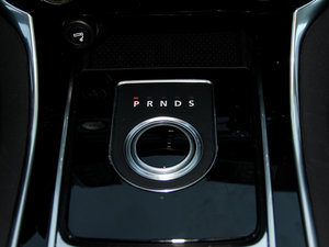 20152.0T 200PS R-SPORT QU