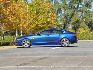 20152.0T 200PS R-SPORT (c)