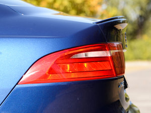 20152.0T 200PS R-SPORT ^