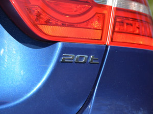 20152.0T 200PS R-SPORT ^