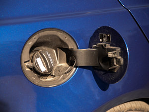 20152.0T 200PS R-SPORT w