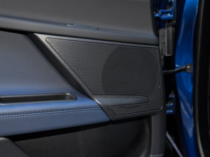 20152.0T 200PS R-SPORT п؅^(q)