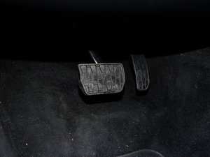 20152.0T 200PS R-SPORT п؅^