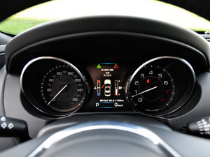 20152.0T 200PS R-SPORT x