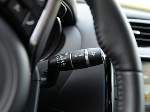 20152.0T 200PS R-SPORT п؅^