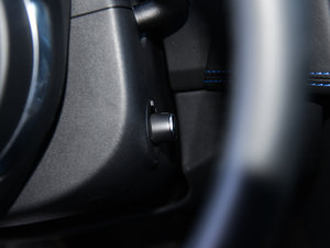 20152.0T 200PS R-SPORT п؅^