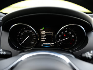 20152.0T 200PS R-SPORT п؅^(q)