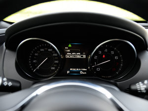 20152.0T 200PS R-SPORT п؅^(q)