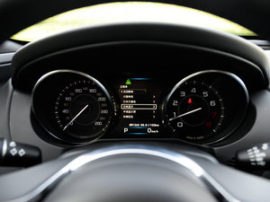 20152.0T 200PS R-SPORT п؅^(q)