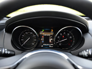 20152.0T 200PS R-SPORT п؅^