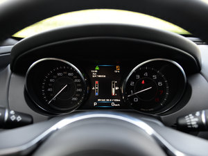 20152.0T 200PS R-SPORT п؅^