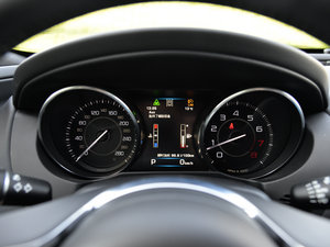 20152.0T 200PS R-SPORT п؅^