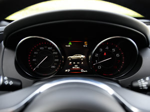 20152.0T 200PS R-SPORT п؅^