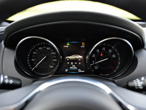 20152.0T 200PS R-SPORT п؅^