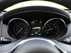 20152.0T 200PS R-SPORT п؅^