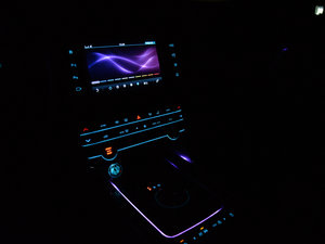 20152.0T 200PS R-SPORT п؅^