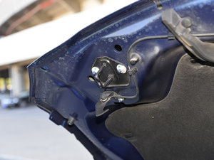 20152.0T 200PS R-SPORT 