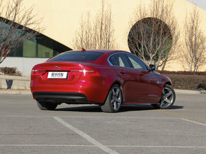 20152.0T 200PS R-SPORT w^