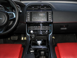 20152.0T 200PS R-SPORT п_