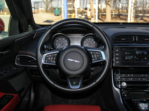 20152.0T 200PS R-SPORT P