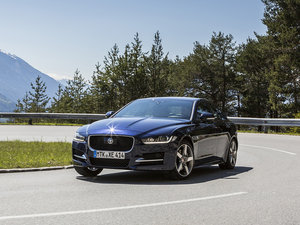 20152.0T 200PS R-SPORT w^