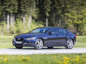 20152.0T 200PS R-SPORT w^