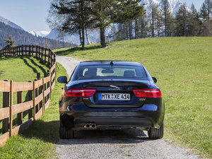 20152.0T 200PS R-SPORT w^