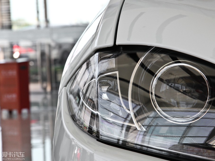 2015ݱXF Sportbrake 2.0T A