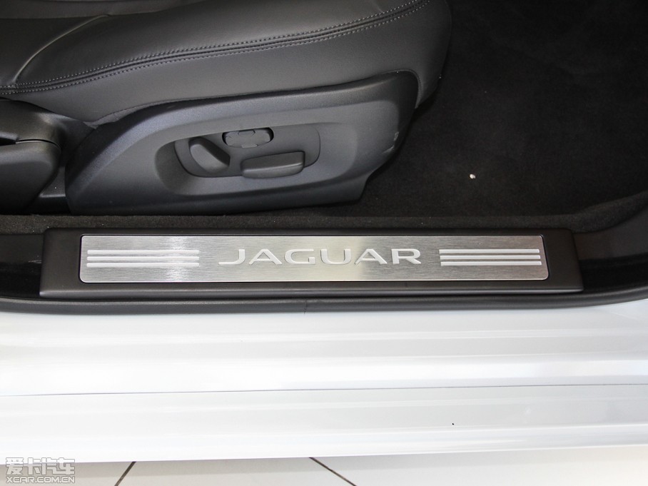 2015ݱXF Sportbrake 2.0T A