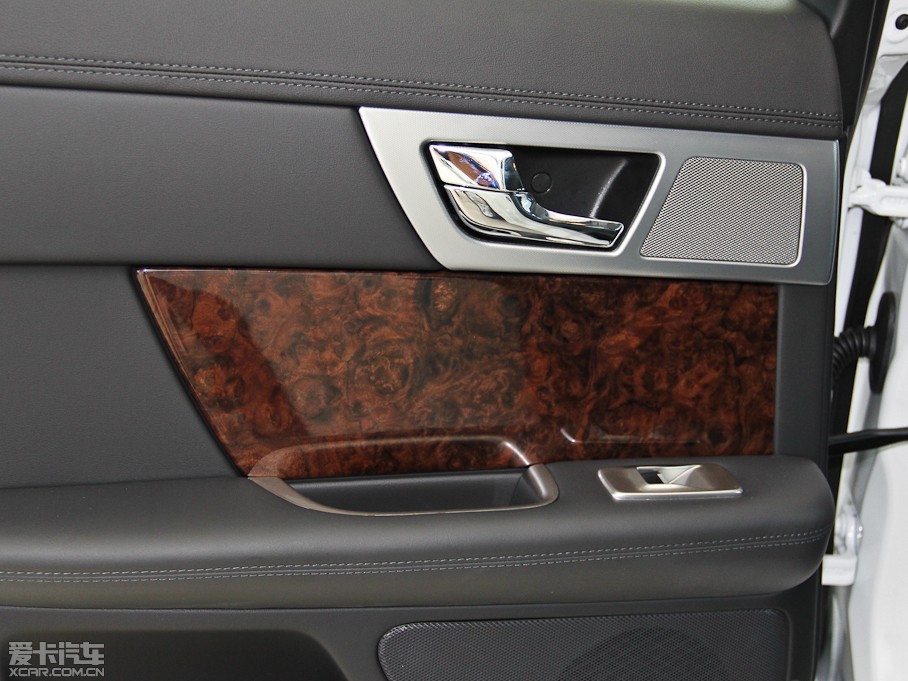 2015ݱXF Sportbrake 2.0T A