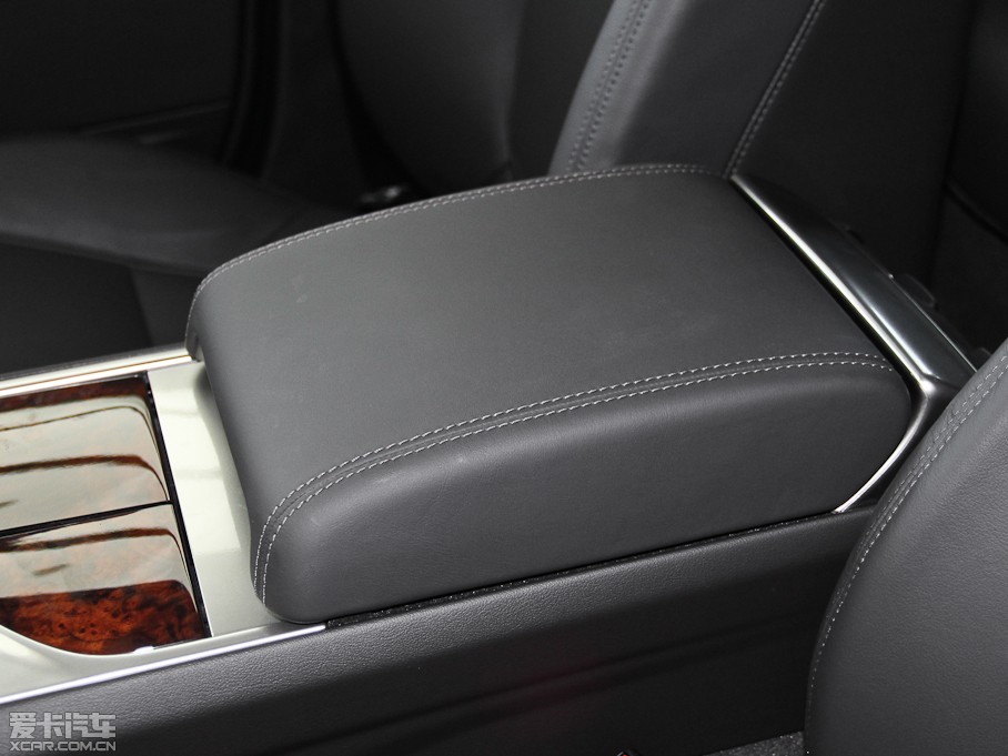 2015ݱXF Sportbrake 2.0T A