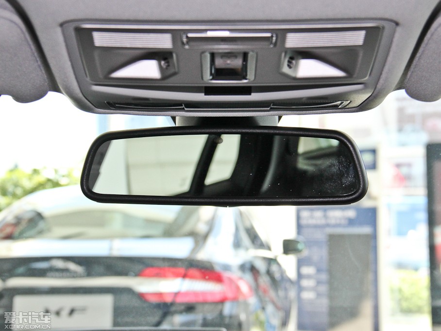 2015ݱXF Sportbrake 2.0T A