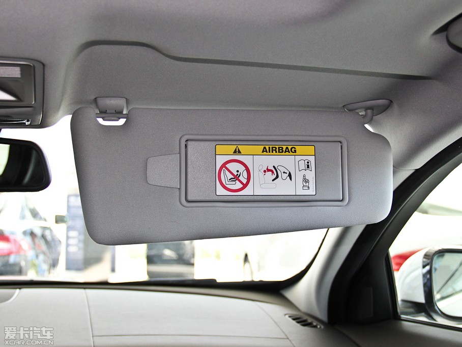 2015ݱXF Sportbrake 2.0T A