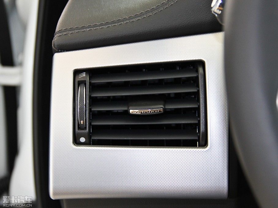 2015ݱXF Sportbrake 2.0T A