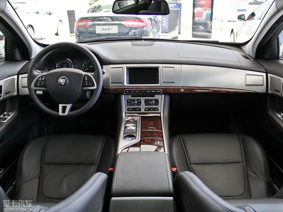 2015ݱXF Sportbrake 2.0T A