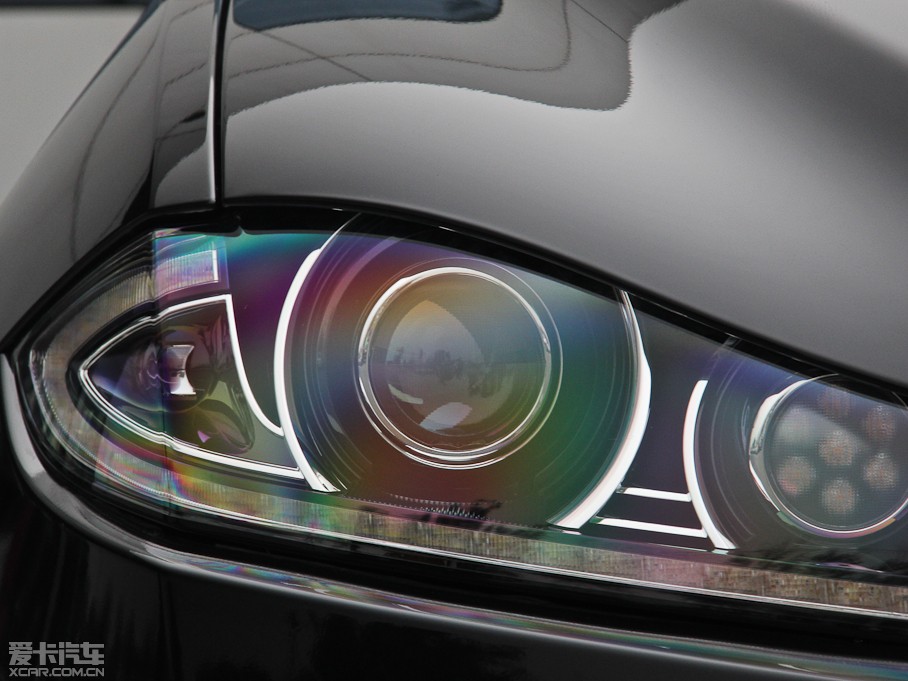 2015ݱXF 3.0 SC R-Sport A