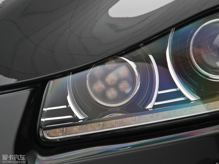 2015ݱXF 3.0 SC R-Sport A