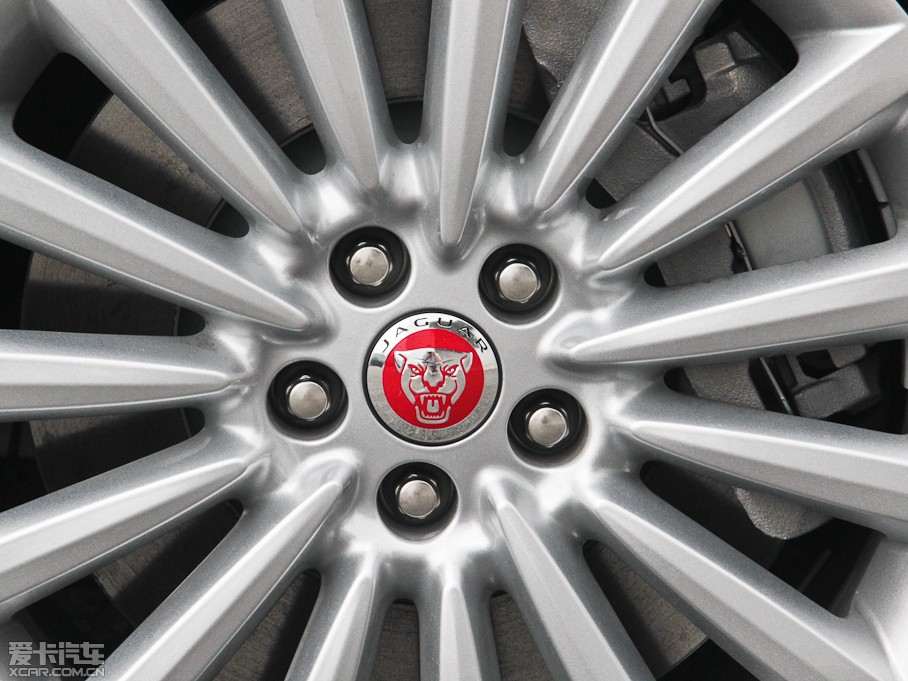 2015ݱXF 3.0 SC R-Sport A