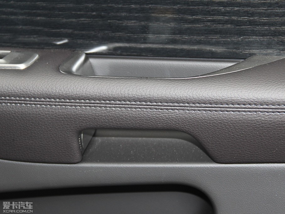 2015ݱXF 3.0 SC R-Sport A