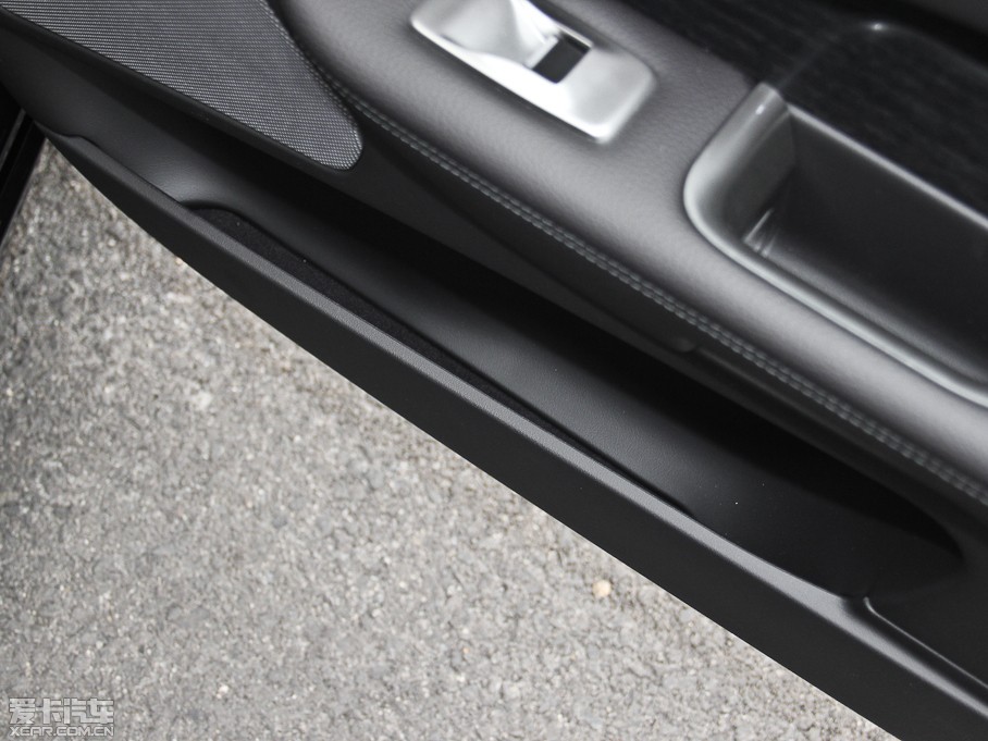 2015ݱXF 3.0 SC R-Sport A