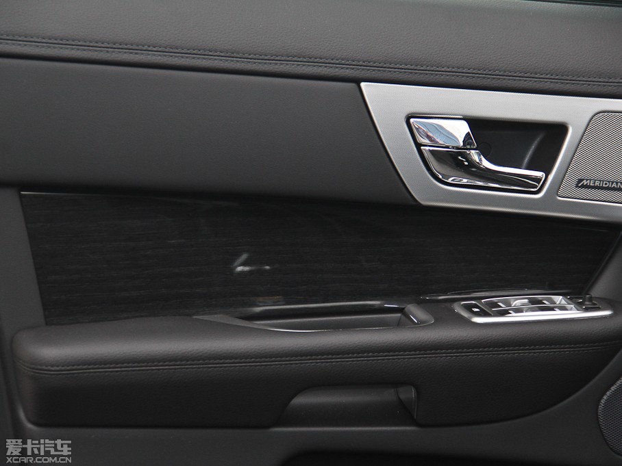 2015ݱXF 3.0 SC R-Sport A