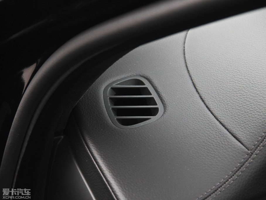 2015ݱXF 3.0 SC R-Sport A