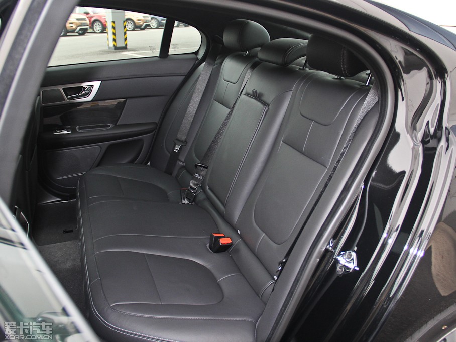 2015ݱXF 3.0 SC R-Sport A