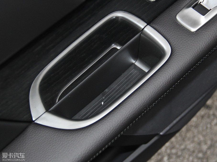 2015ݱXF 3.0 SC R-Sport A