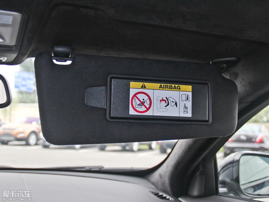 2015ݱXF 3.0 SC R-Sport A