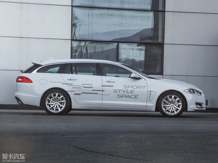 2015ݱXF Sportbrake 2.0T A