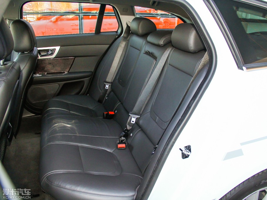 2015ݱXF Sportbrake 2.0T A