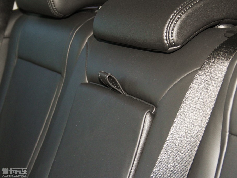 2015ݱXF Sportbrake 2.0T A